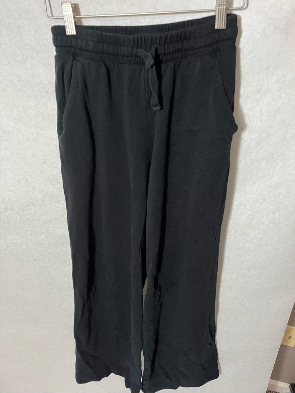 Colsie Black Elastic Waist Sweatpants